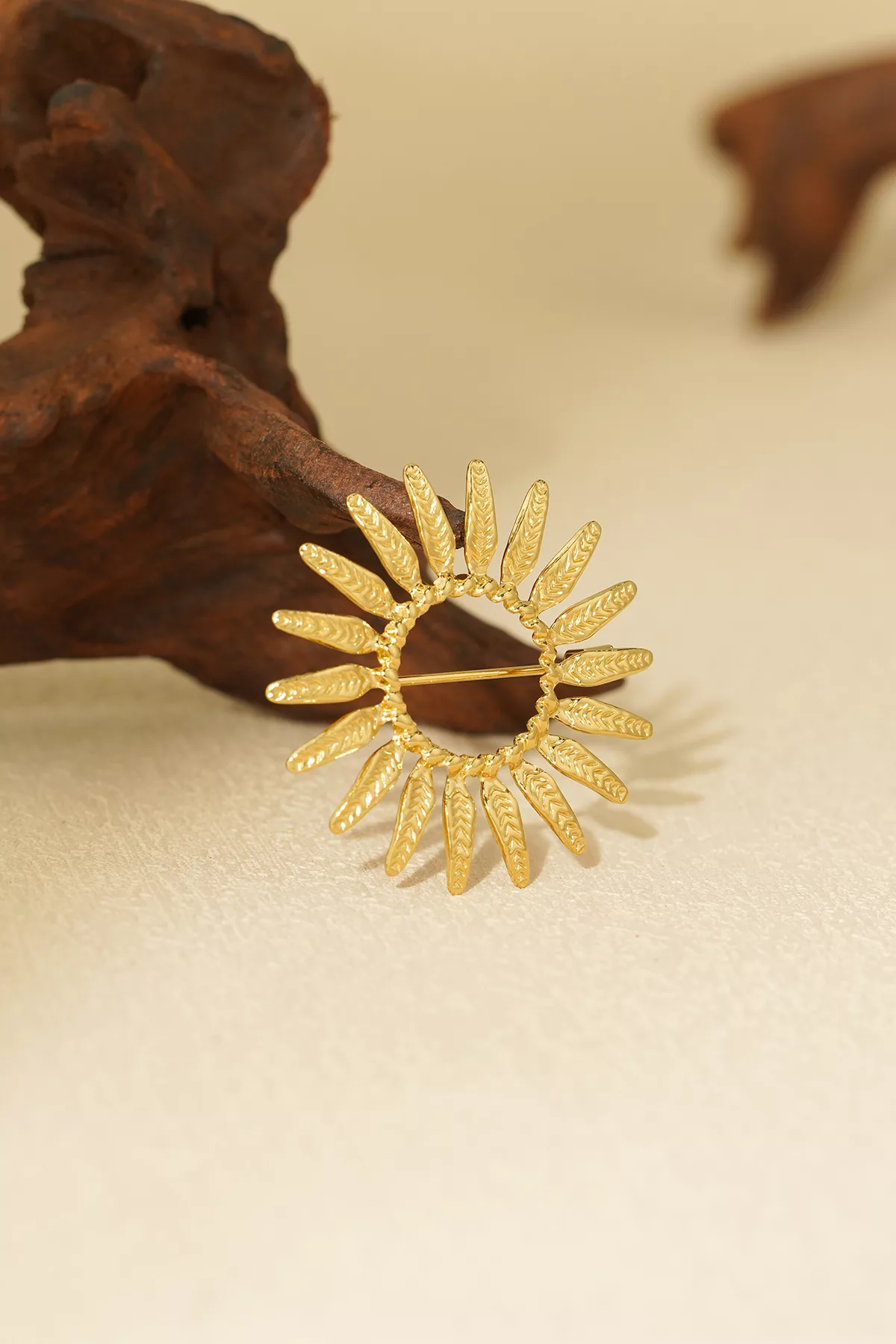 Broche Sunshine 4 Broche Sunshine goud sfeer